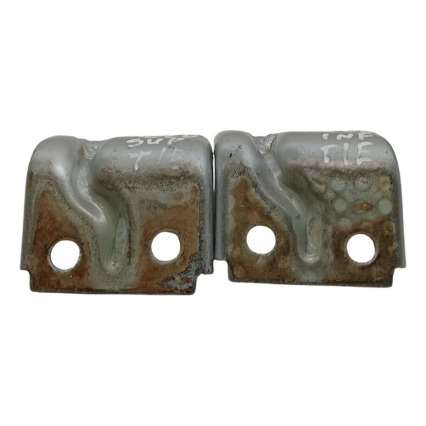 Dobradiça Porta Traseira Esquerda Chery Cielo Sedan 1.6 2012