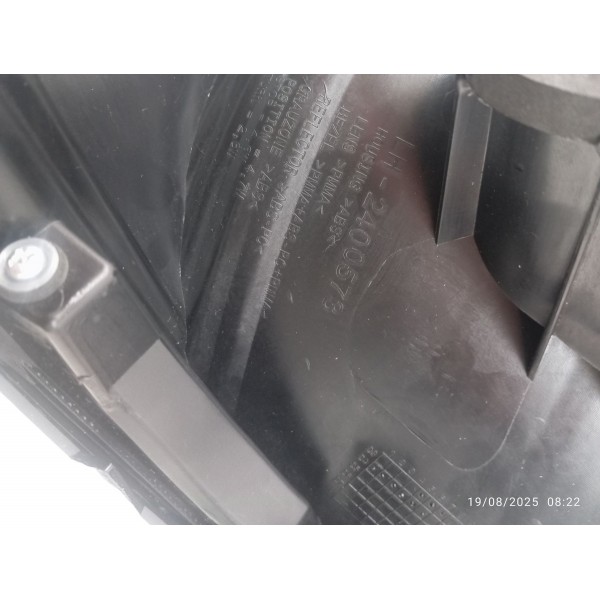 Lanterna Esquerda Volkswagen Tcross 2020 Detalhe