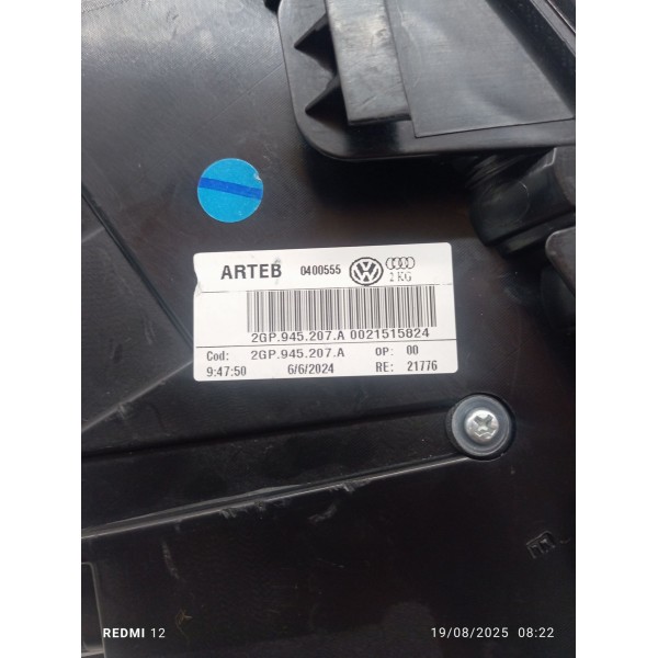 Lanterna Esquerda Volkswagen Tcross 2020 Detalhe