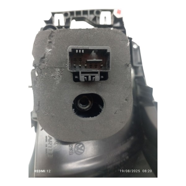 Lanterna Esquerda Volkswagen Tcross 2020 Detalhe