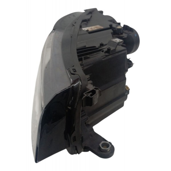 Farol Dianteiro Direito Volkswagen Tcross 2020 Detalhe