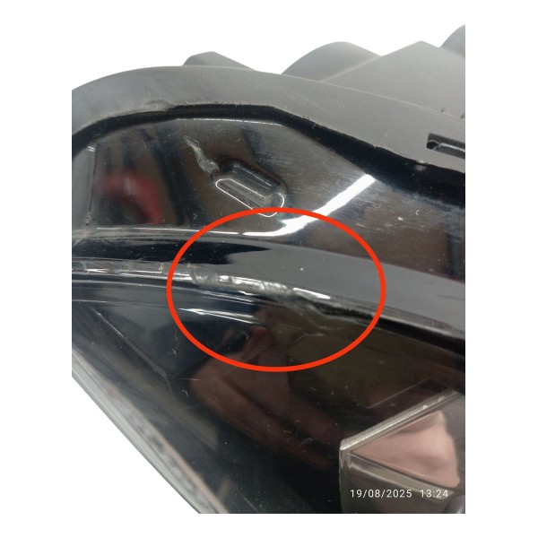 Farol Dianteiro Direito Volkswagen Tcross 2020 Detalhe