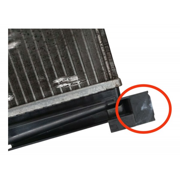 Radiador Água Renault Sandero Logan 1.0 2017 Detalhe