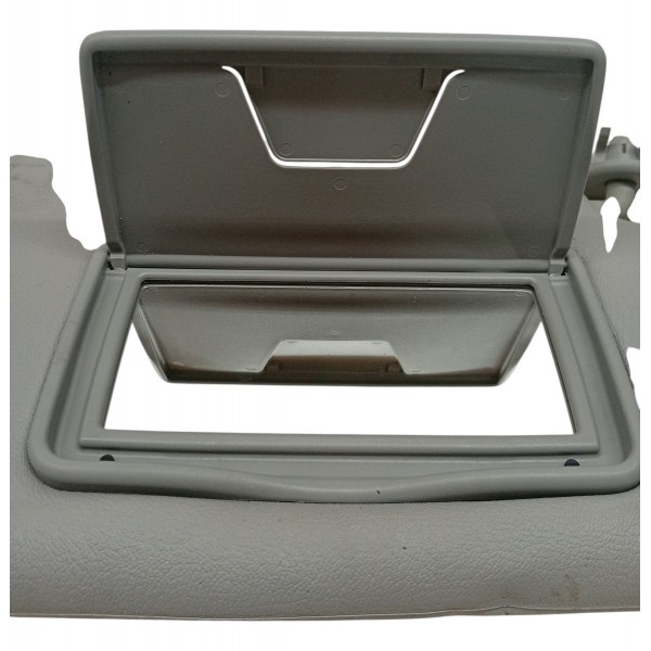 Quebra Sol Direito Mitsubishi Airtrek 2007