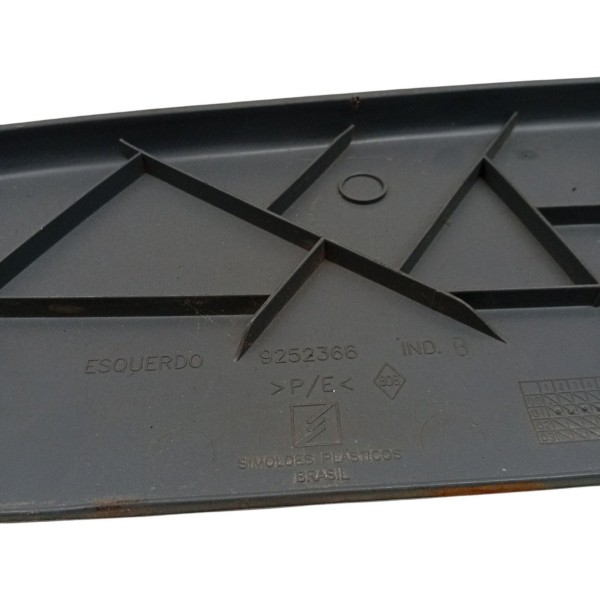 Acabamento Lateral Banco Esquerdo Renault Clio 2008