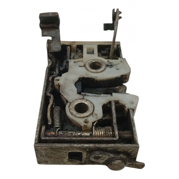 Fechadura Porta Traseira Direita Volkswagen Santana