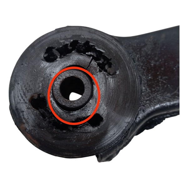 Bandeja Suspensão Direita Chery Cielo 1.6 2012 Detalhe