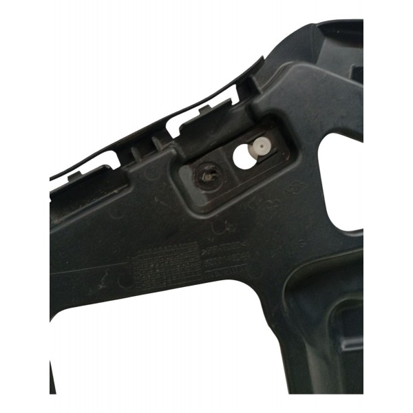 Guia Parachoque Traseiro Esquerdo Renault Megane 2007