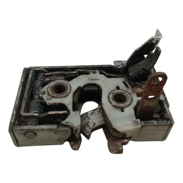 Fechadura Porta Dianteira Direita Volkswagen Santana