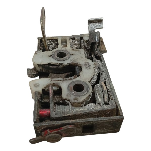 Fechadura Porta Traseira Esquerda Volkswagen Santana