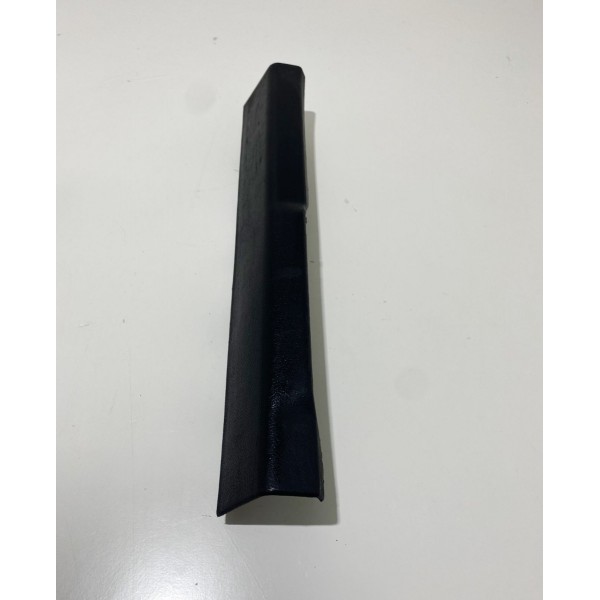 Acabamento Moldura Soleira Dianteira Esquerdo Ford Ka 2015