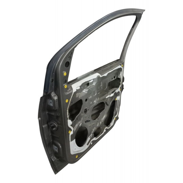 Porta Dianteira Direita Fiat Palio 4p 1.6 2014 2015 Detalhe