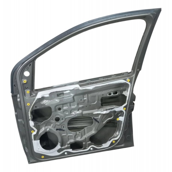 Porta Dianteira Direita Fiat Palio 4p 1.6 2014 2015 Detalhe