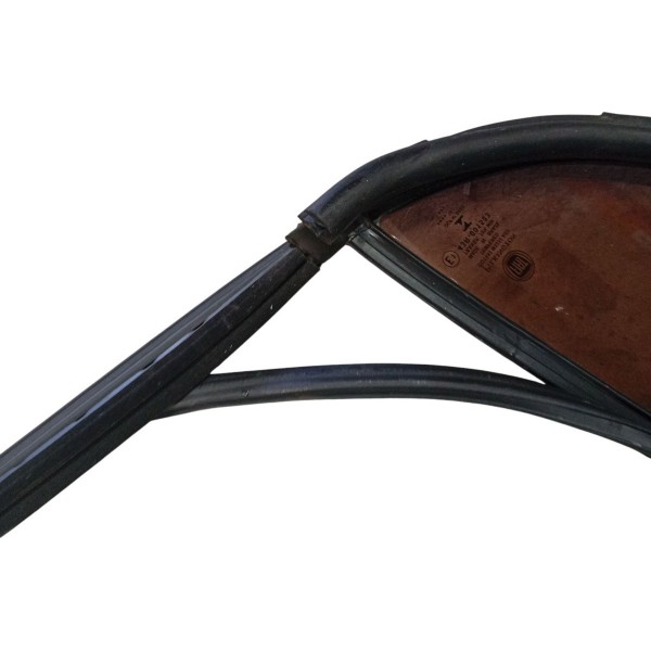 Vidro Fixo Traseiro Esquerdo Borracha Fiat Palio 2014 2015