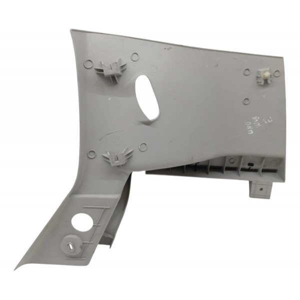 Moldura Bagagito Traseiro Esquerdo Fiat Uno Way 2011 Detalhe