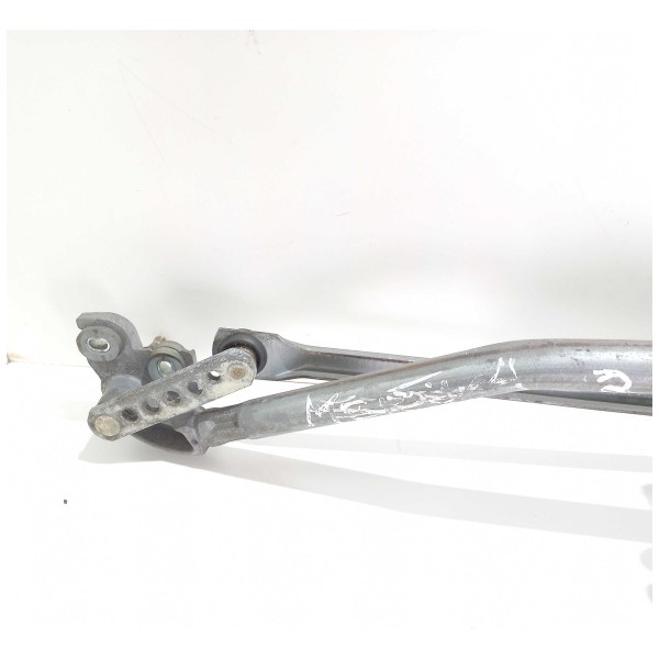 Galhada Com Motor Limpador Parabrisa Chevrolet Zafira 2.0