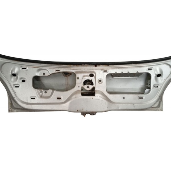 Tampa Traseira Ford Fiesta 98 99 2000