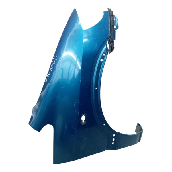 Paralama Dianteira Direita Chevrolet Zafira 2003 Detalhe