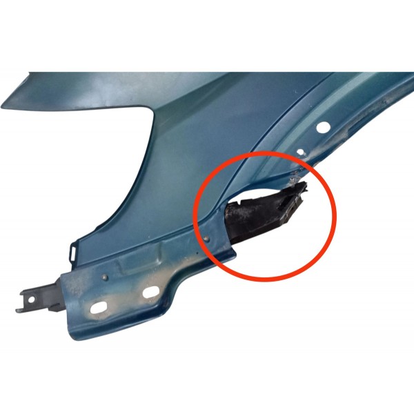 Paralama Dianteira Direita Chevrolet Zafira 2003 Detalhe