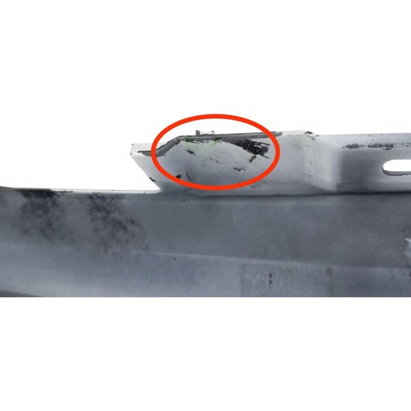 Spoiler Lateral Direito Mercedes Benz C180 2010 2011 Detalhe