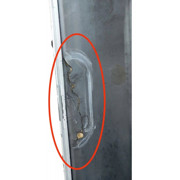 Spoiler Lateral  Esquerdo Mercedes C180 2010 2011 Detalhe