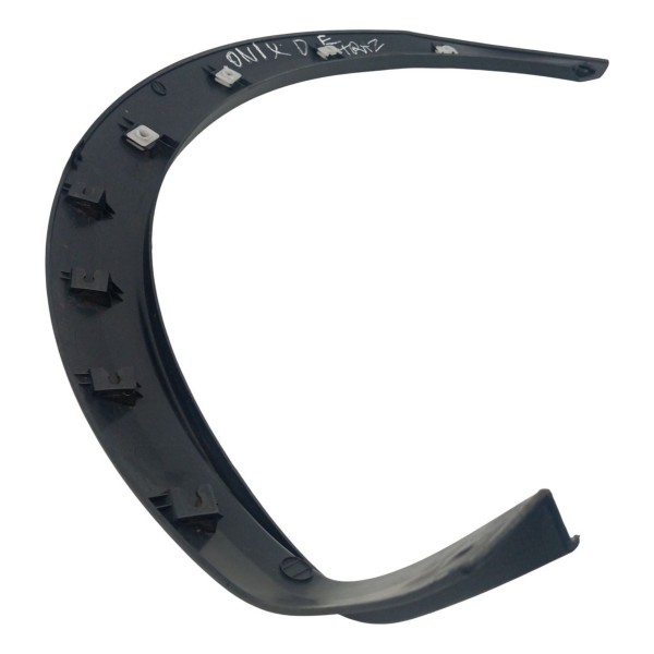 Moldura Paralama Traseira Esquerda Chevrolet Onix 1.4 2019