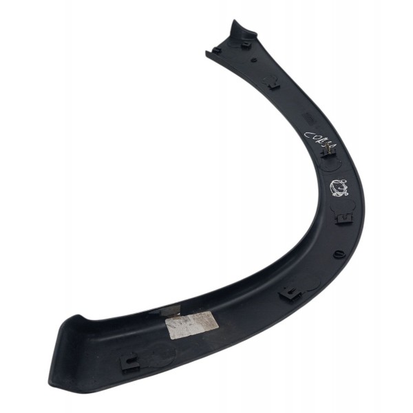 Moldura Paralama Traseira Esquerda Chevrolet Corsa 2001 2002