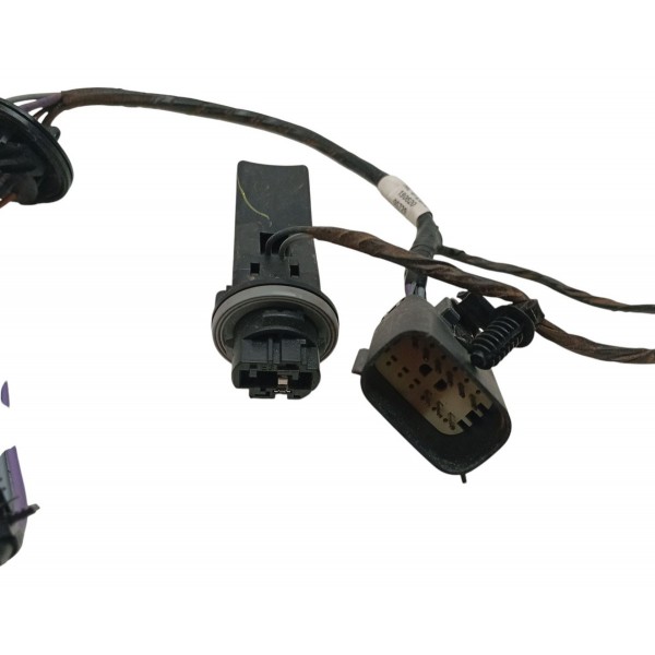 Chicote Farol Direito Chevrolet Tracker 2024