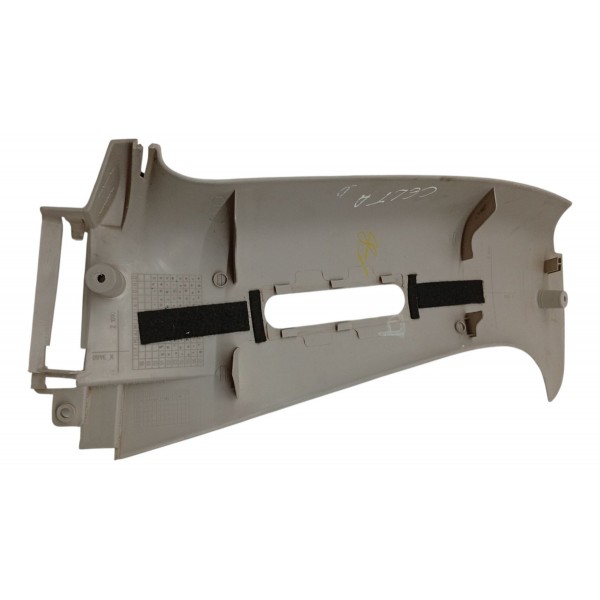 Acabamento Coluna Direita Chevrolet Celta 2008 2009 Detalhe