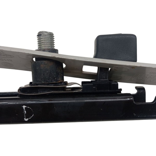 Trilho Regulagem Altura Cinto Direito Fiat Uno Way 2011 2012