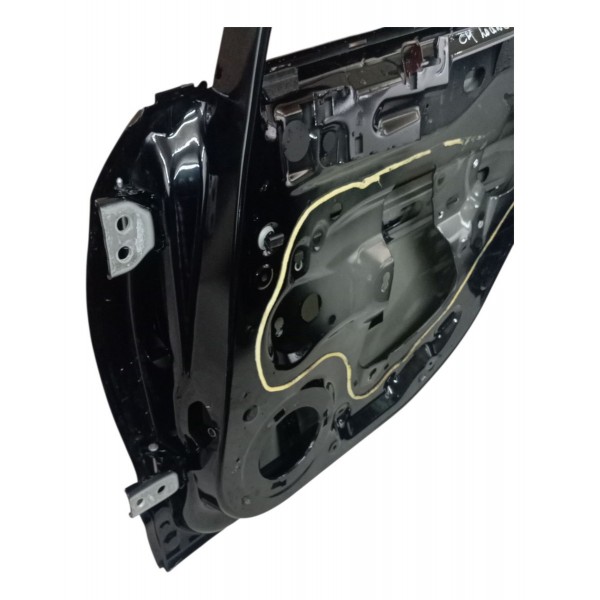 Porta Traseira Direita Citroen C4 Lounge 2015 4p Detalhe - Traseira