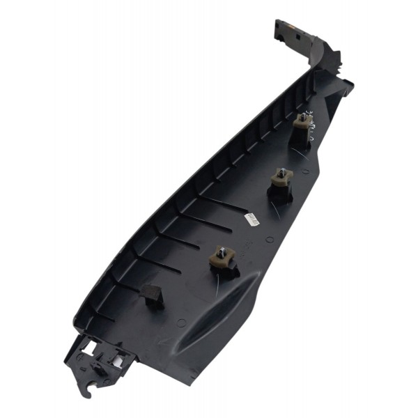 Moldura Traseiro Esquerdo Citröen C4 Lounge 2015 Detalhe