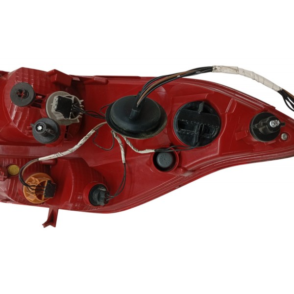 Lanterna Traseira Esquerda Citroen C4 Lounge 2015 Detalhe