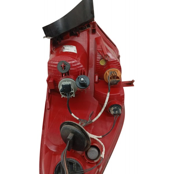 Lanterna Traseira Direita Citroen C4 Lounge 2015 Detalhe