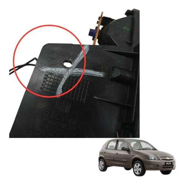 Break Light Luz Freio Chevrolet Celta 1.0 2008 2009 Detalhe