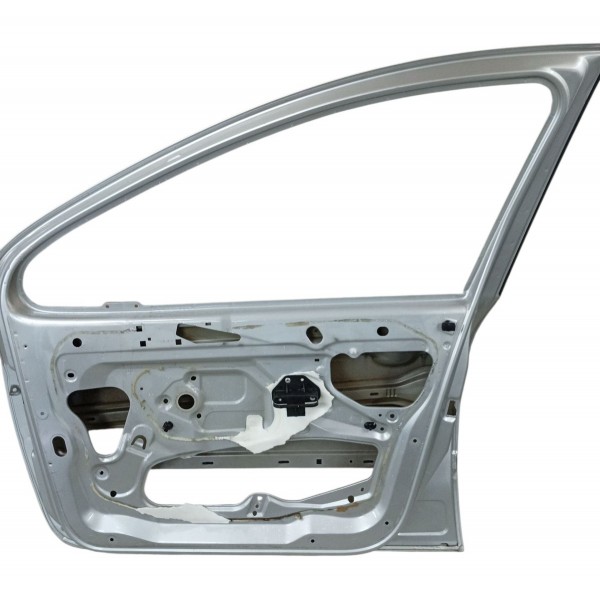 Porta Dianteira Direita Peugeot 307 4p Presence 206 Detalhe