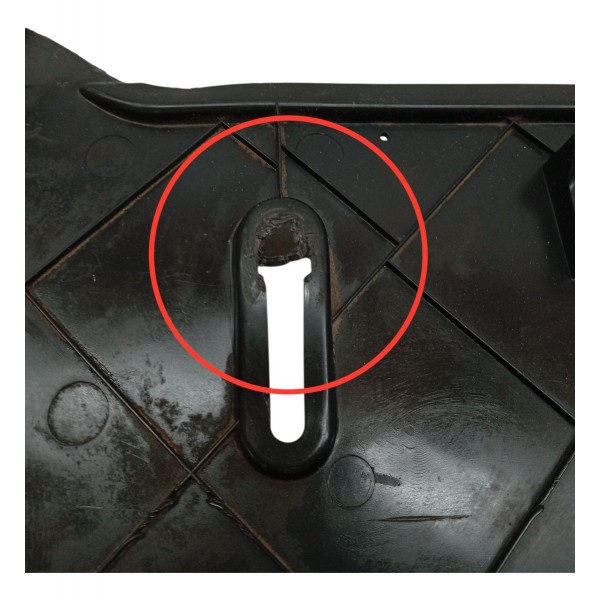 Defletor Parachoque Dianteiro Peugeot 307 1.6 2007 Detalhe