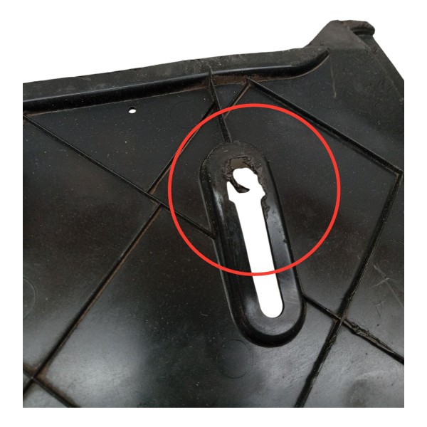 Defletor Parachoque Dianteiro Peugeot 307 1.6 2007 Detalhe