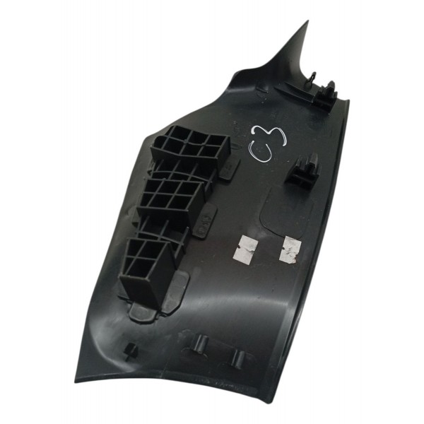 Moldura Soleira Traseira Esquerda Citroen C3 2015 Detalhe