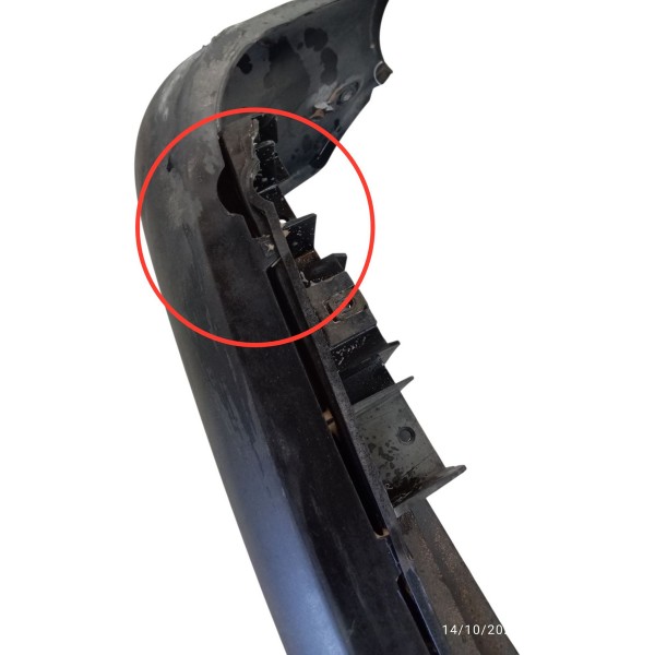 Parachoque Traseiro Renault Kangoo 1.6 2002 2003 Detalhe