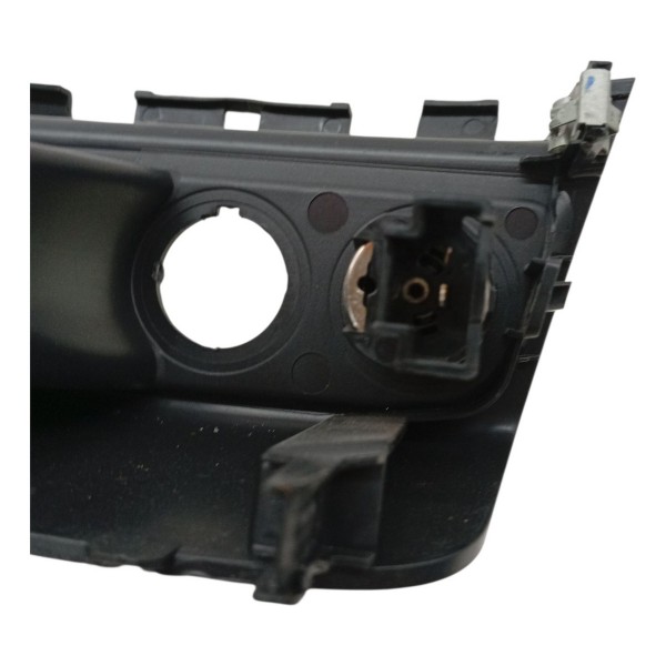 Moldura Tomada 12v Painel Central Peugeot 208 2015 Detalhe