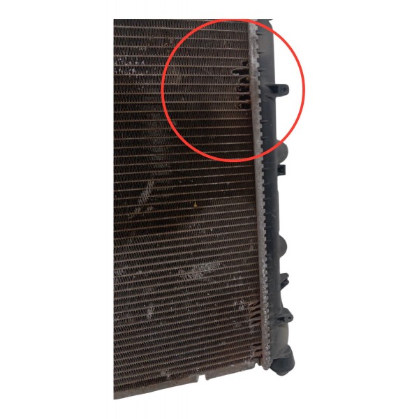 Radiador Agua Motor Renault Kangoo 1.0 2002 2003 Detalhe