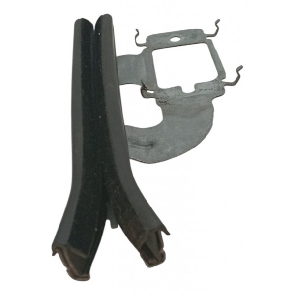 Guia Vidro Porta Traseira Direito Peugeot 208 2014 2015