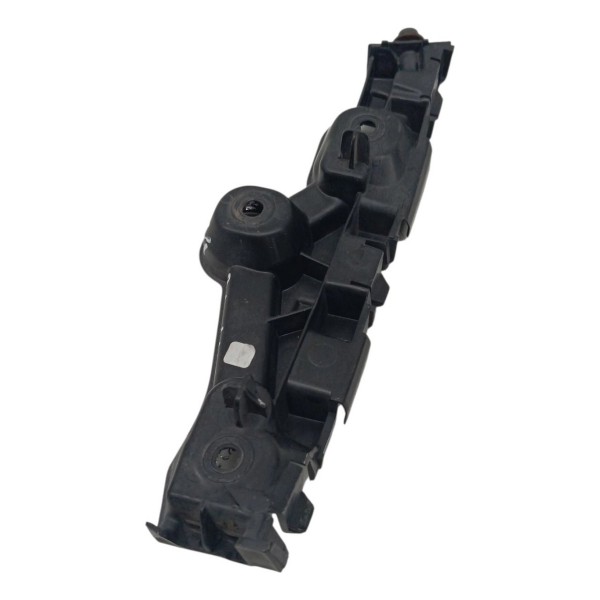 Guia Parachoque Dianteiro Esquerdo Renault Logan 1.0 2009