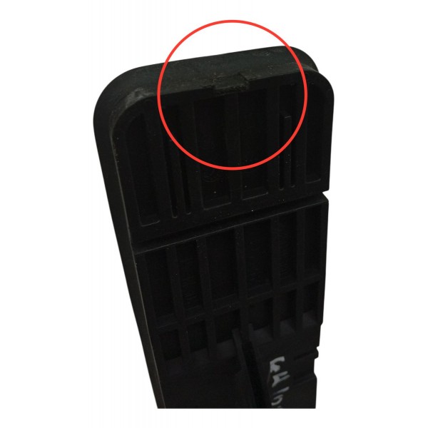 Tampa Interno  Caixa Filtro Ar Citroen C4 2014 Detalhe