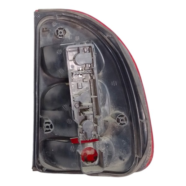 Lanterna Traseira Esquerda Gm Corsa  Esquerdo Vermelho