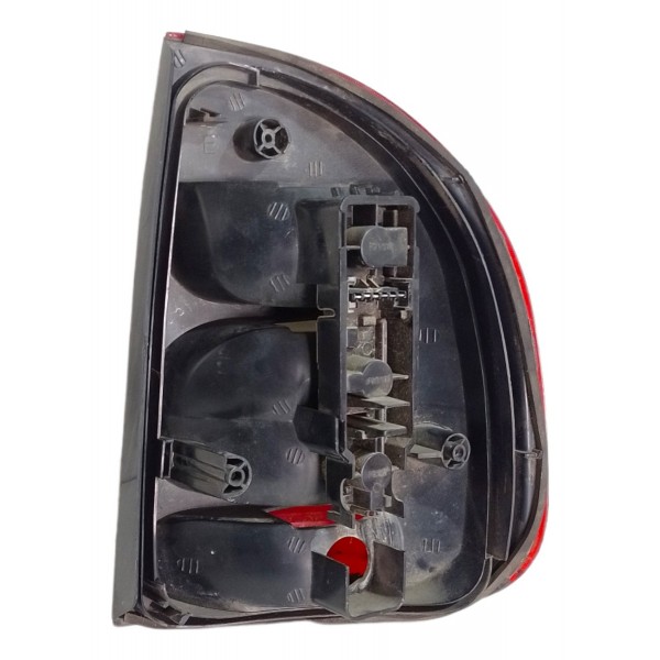 Lanterna Traseira Esquerda Gm Corsa  Esquerdo Vermelho