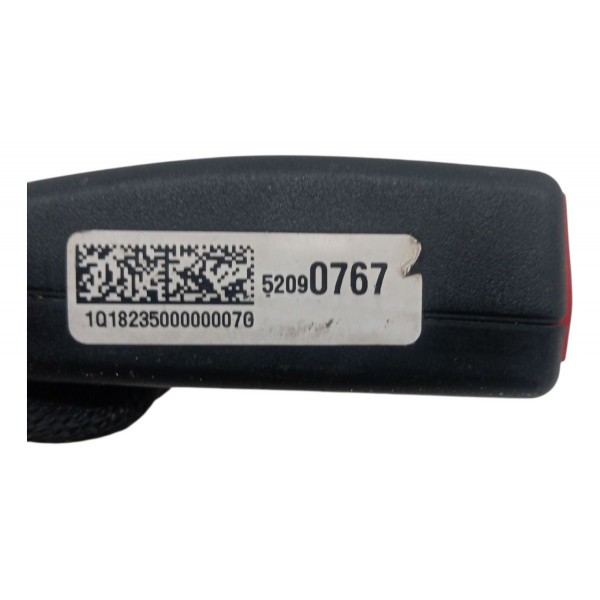 Engate Cinto Segurança Central Traseiro Gm Onix  2017