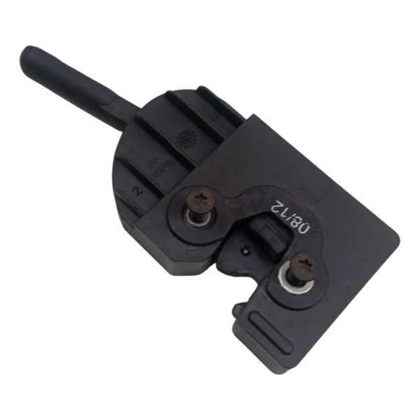 Trava Trinco Esquerdo Encosto Banco Traseiro Jac J5 2012