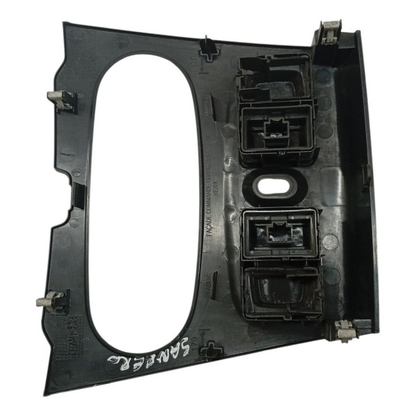 Moldura Painel Central Ar Condicionado Renault Sandero 2018